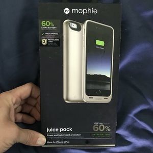 iPhone six plus Mophie case